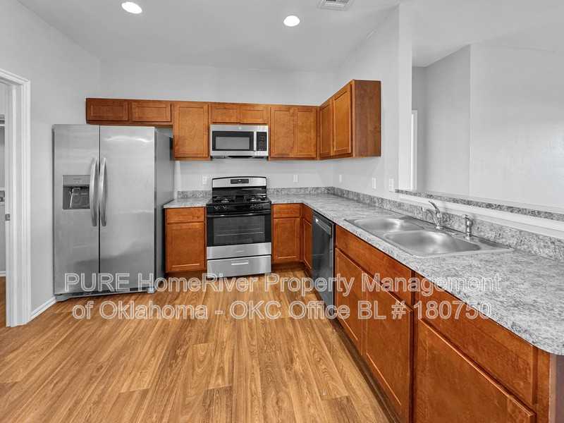 3517 Se 94th St - Photo 2 of 30
