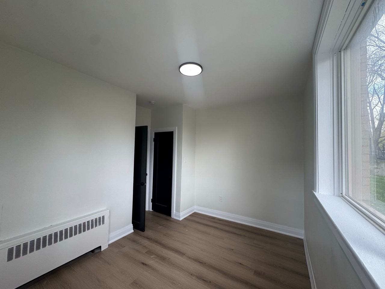 32 PRICE AVE - Photo 3 of 14