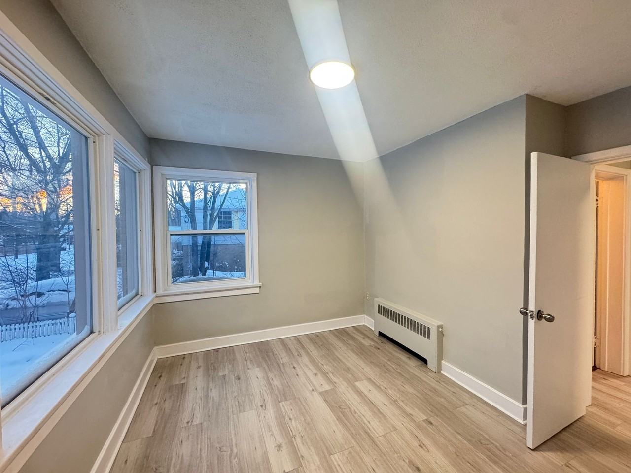 32 PRICE AVE - Photo 4 of 14