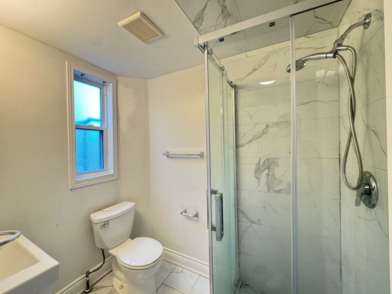 46 HARVEY ST - Photo 7 of 12