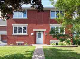 featured image of 406 Tweedsmuir Ave