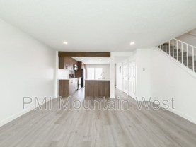 945 S Main St #5 - Photo 1 of 1