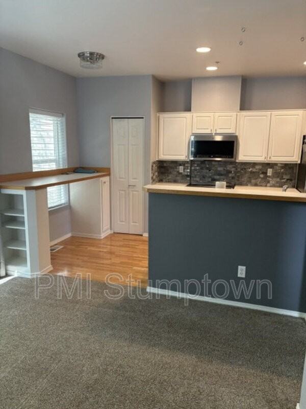 14184 Sw Barrows Rd #1 - Photo 7 of 28