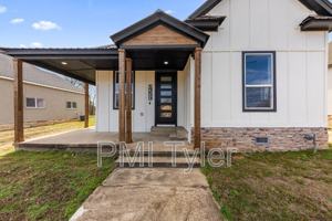 featured image of 1259 Bonham St