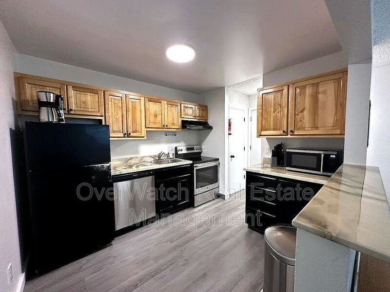3105 W 33rd Ave #2 - Photo 4 of 15