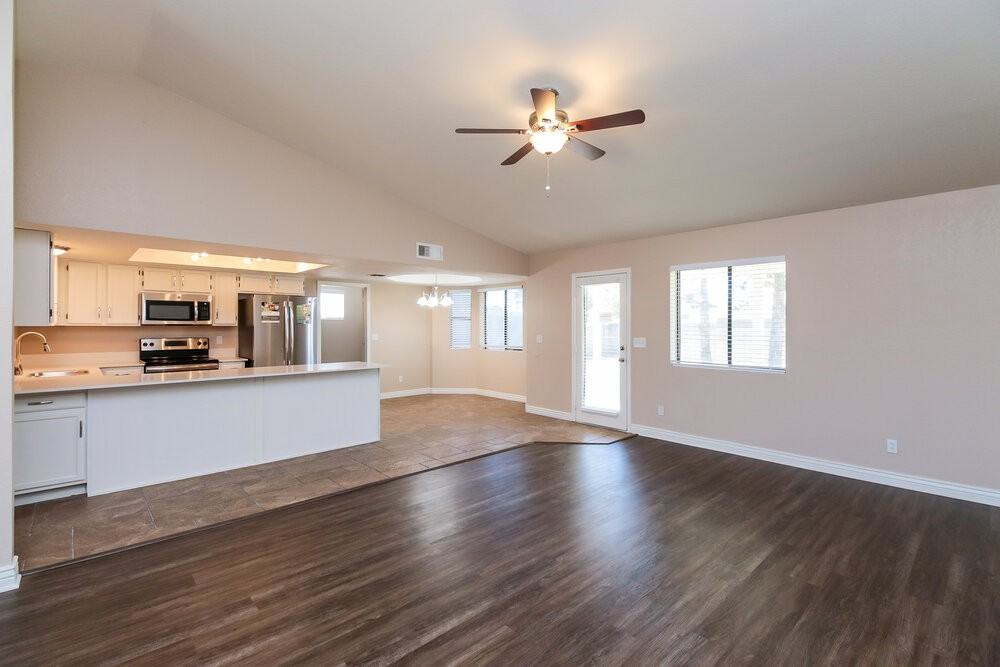 1330 N Terripin - Photo 3 of 15