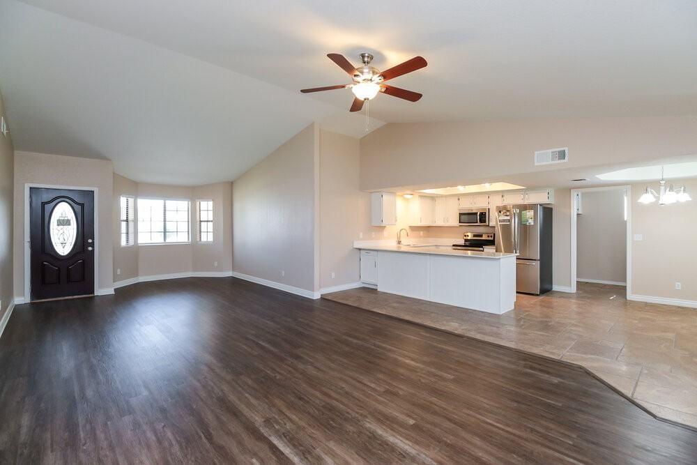 1330 N Terripin - Photo 4 of 15