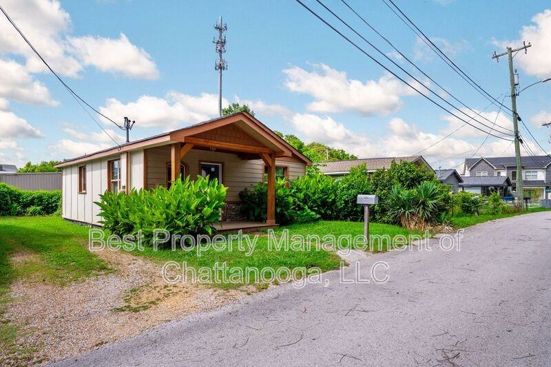 404 Somerville Ave - Photo 5 of 29
