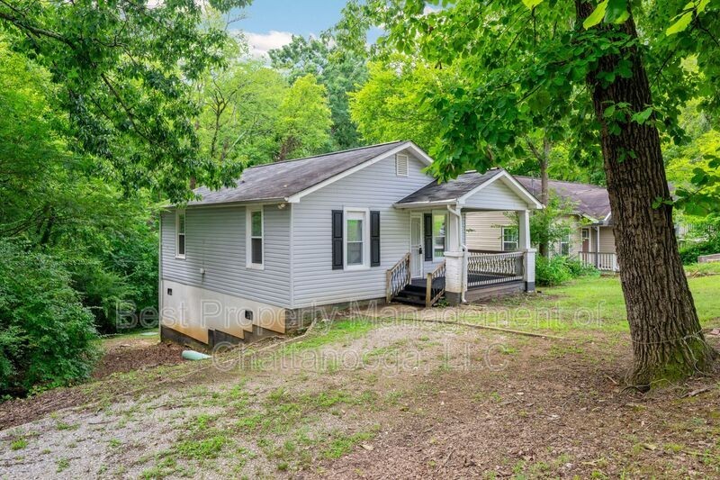 4802 Oakland Ave - Photo 3 of 24