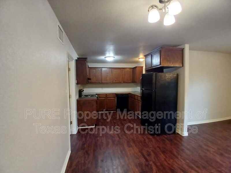 901 Furman Ave #B - Photo 5 of 16
