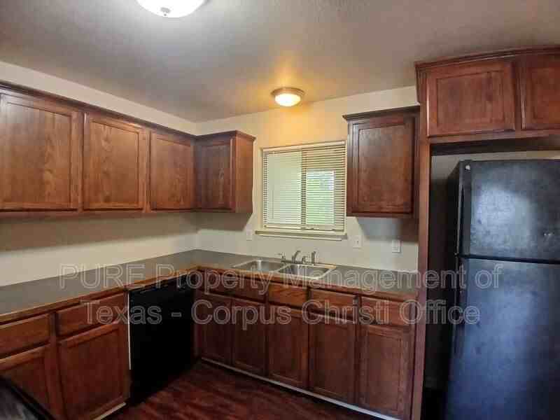 901 Furman Ave #B - Photo 7 of 16