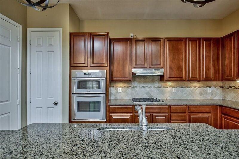 2107 Lucerne Cv - Photo 6 of 28