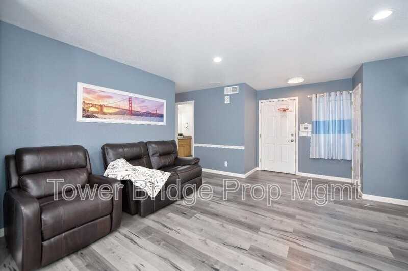 8924 La Margarita Way - Photo 3 of 23