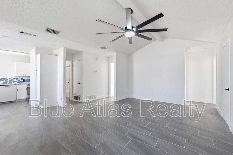 7124 Wagonwheel Rd - Photo 4 of 18