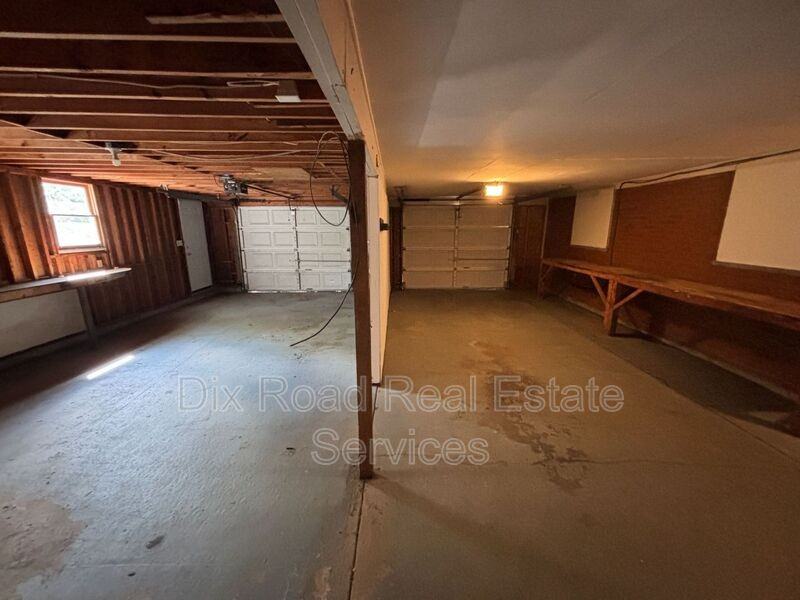 4574 Mccormick Ln - Photo 4 of 16