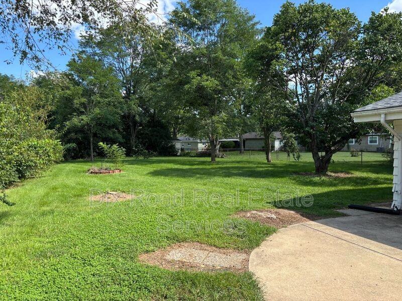 4574 Mccormick Ln - Photo 5 of 16