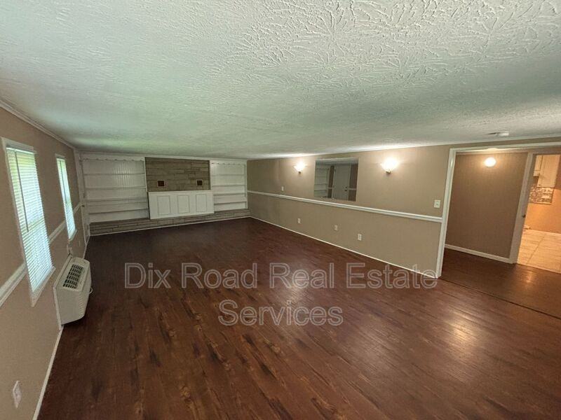 4574 Mccormick Ln - Photo 7 of 16