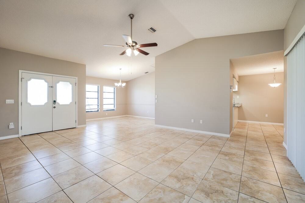 278 Mark Twain Ln - Photo 5 of 16