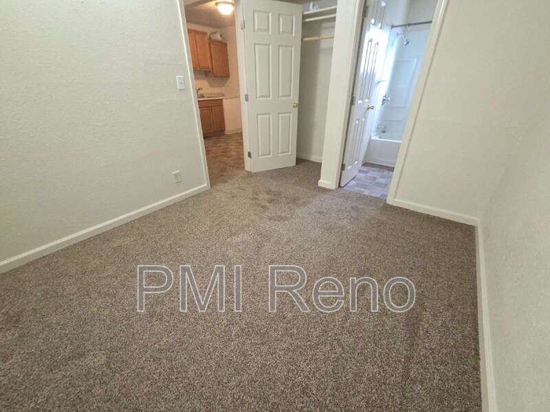 821 Spokane St #4 - Photo 6 of 7