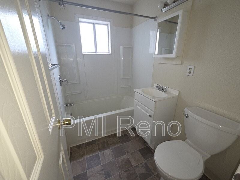 821 Spokane St #4 - Photo 7 of 7