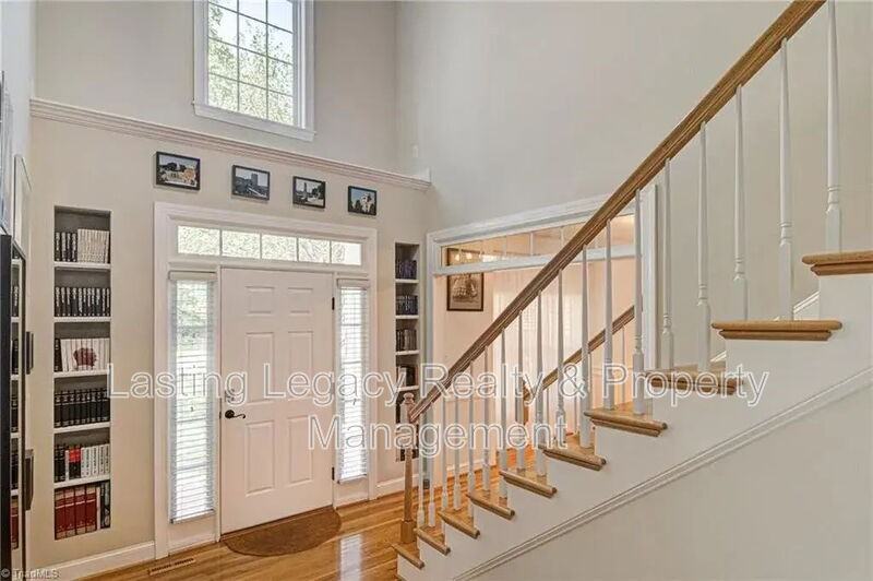 475 Ashbry Run Dr - Photo 3 of 43