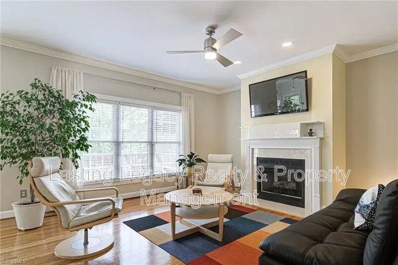 475 Ashbry Run Dr - Photo 6 of 43