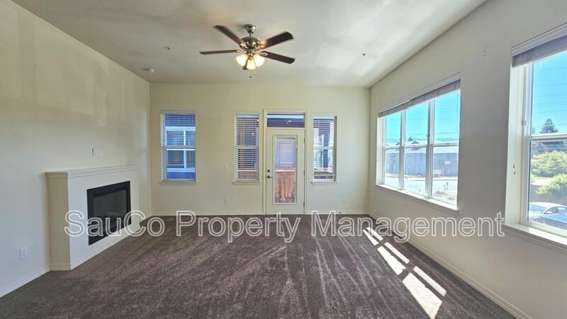 33763 E Columbia Ave - Photo 2 of 9