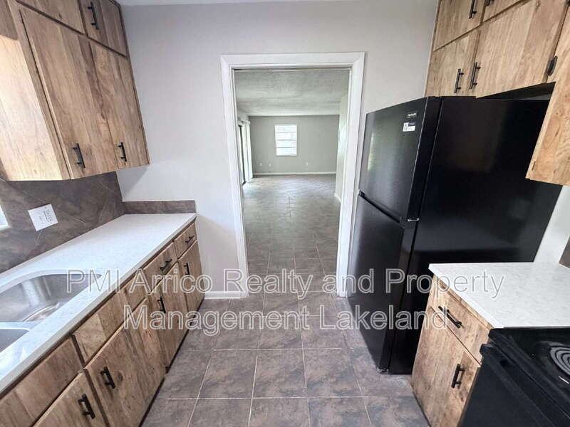 3584 Raintree Cir - Photo 7 of 31