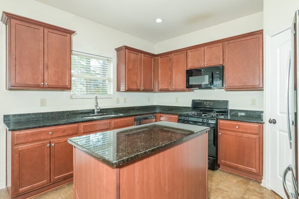 3563 Walking Stick Way - Photo 6 of 17