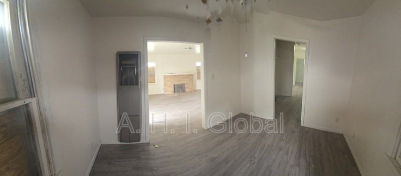 903 N Polk St - Photo 7 of 8