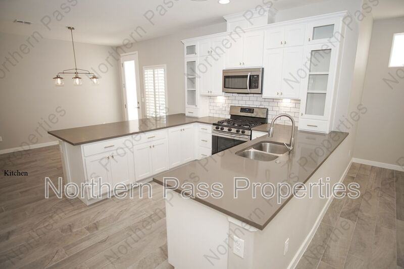 2053 William Caples St - Photo 2 of 27