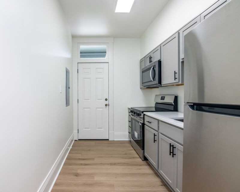 1217 15th Ave S #B - Photo 5 of 21