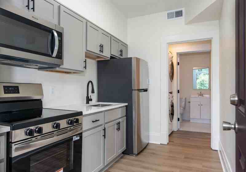 1217 15th Ave S #B - Photo 7 of 21