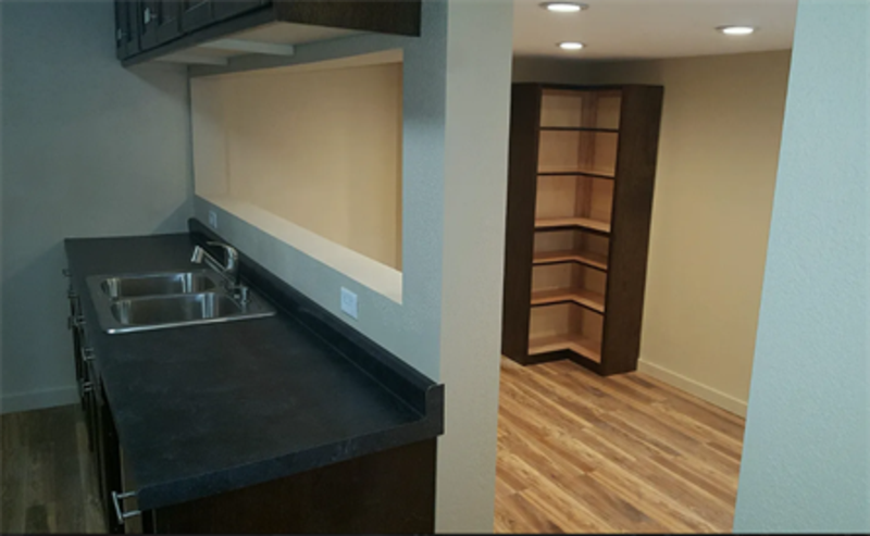541 W Belmont Ave - Photo 4 of 17