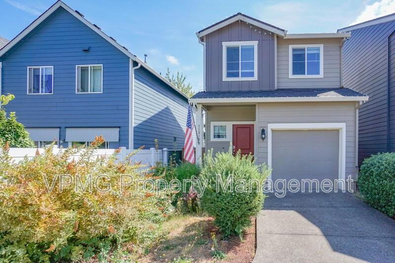 11310 Ne 23rd St - Photo 2 of 37