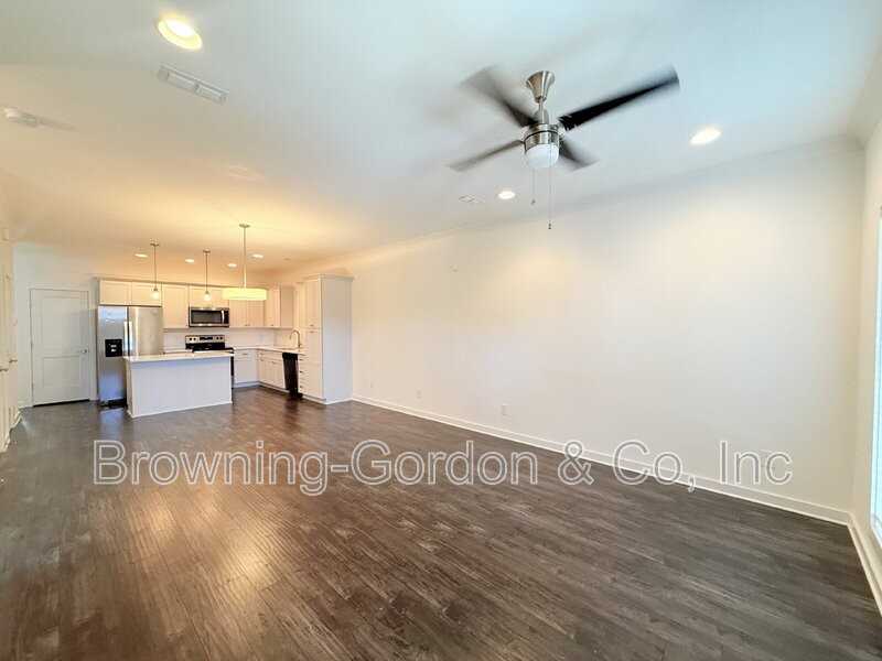 971 Ashland Place Dr - Photo 4 of 20