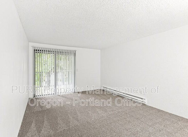 14200 Ne Sandy Blvd #G04 - Photo 6 of 23