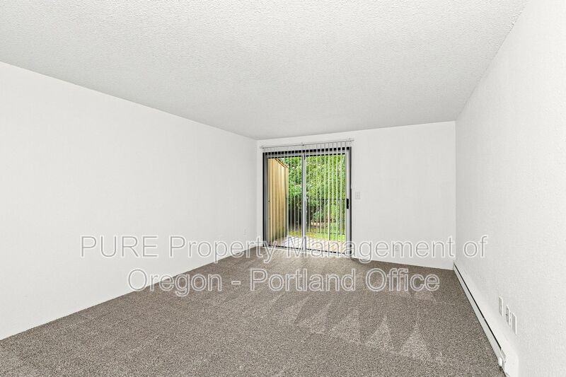 14200 Ne Sandy Blvd #G04 - Photo 7 of 23