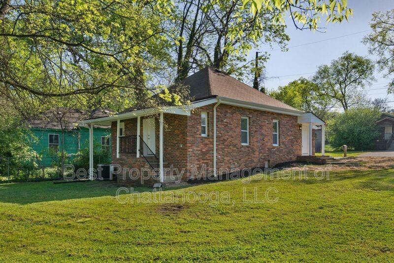 1717 Stanfiel St - Photo 3 of 16
