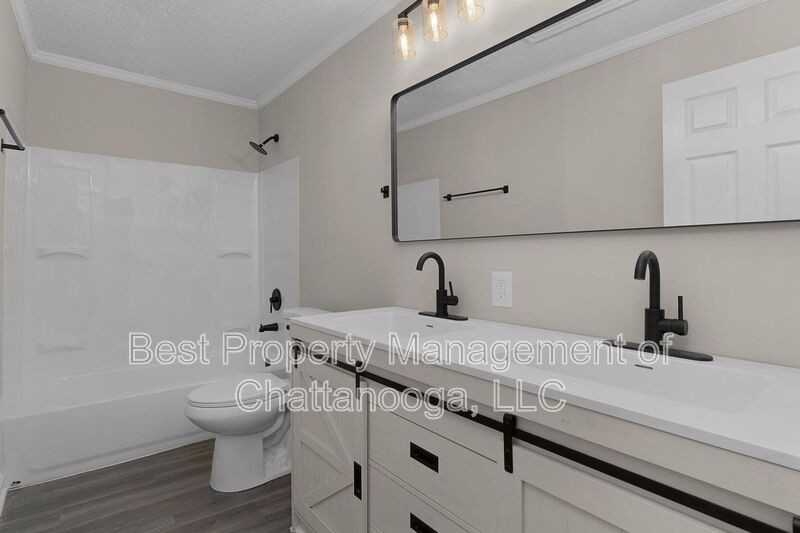 1717 Stanfiel St - Photo 6 of 16