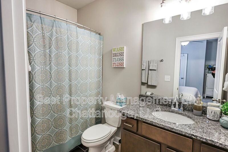 3331 Grassy Fields Ln - Photo 4 of 30