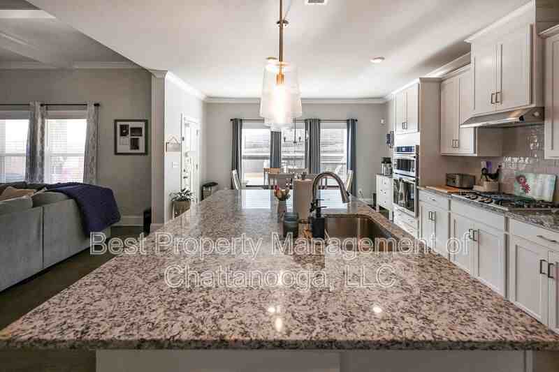 3331 Grassy Fields Ln - Photo 2 of 28