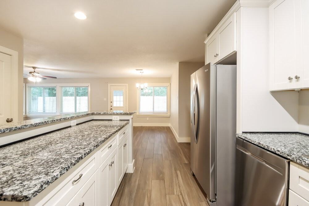 18154 Windy Oaks Ct - Photo 7 of 16