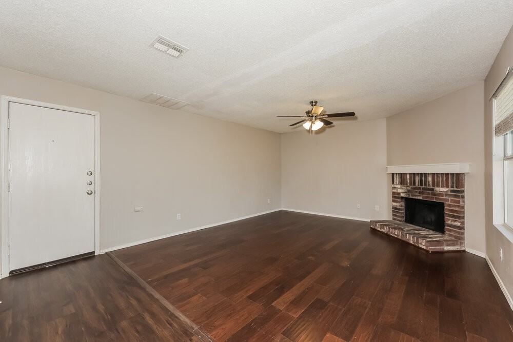 8750 Gray Fox Ct - Photo 4 of 17
