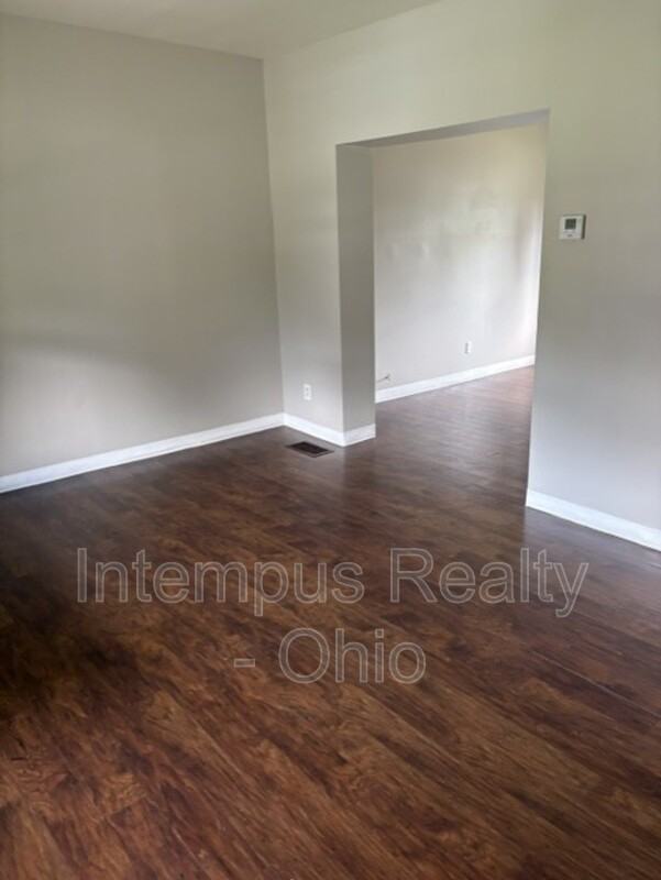 1637 Shehy St - Photo 2 of 6