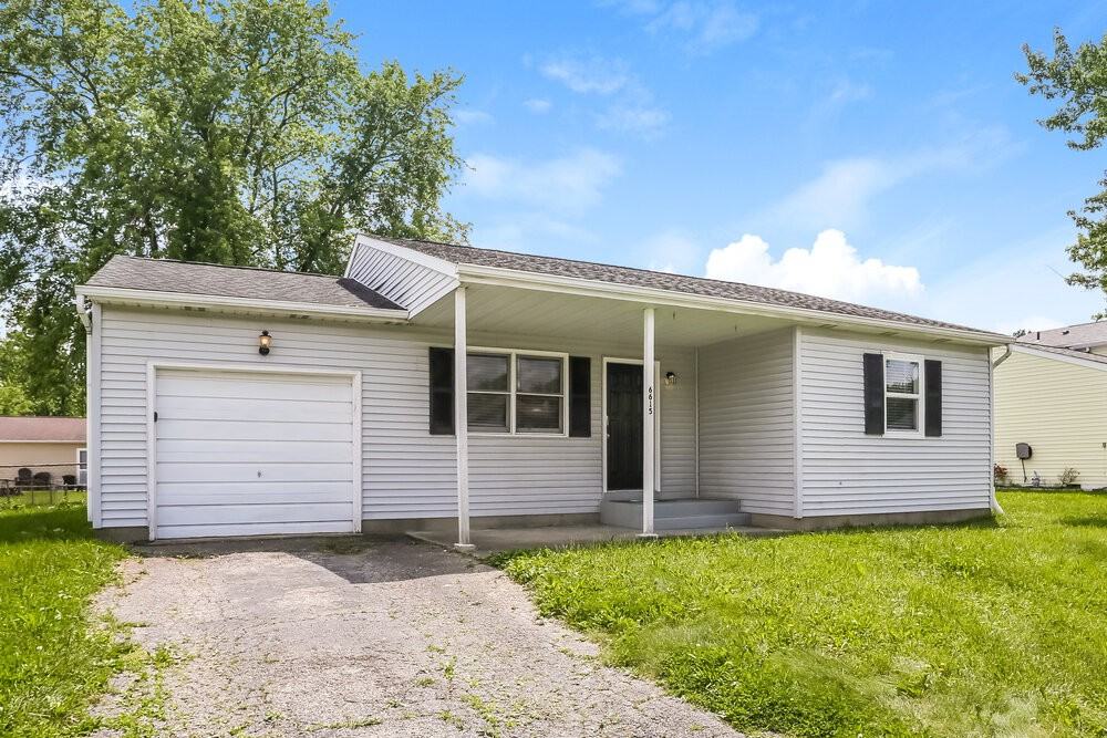 6615 Cedar Ct W - Photo 3 of 16