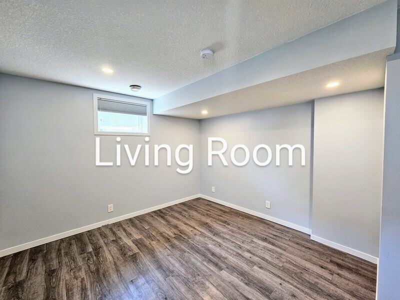 13419 Ave Nw - Photo 2 of 7