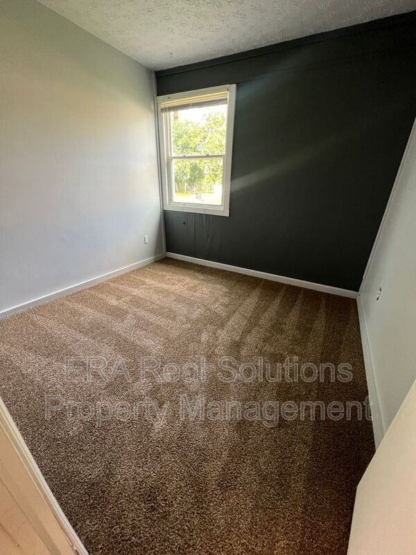 723 Sycamore St #1 - Photo 5 of 7