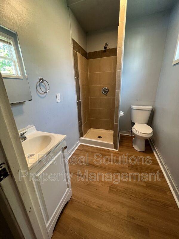 723 Sycamore St #1 - Photo 6 of 7