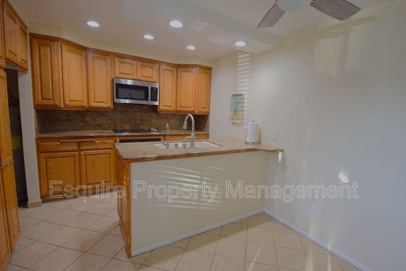 1210 Chalmette Ave - Photo 3 of 14